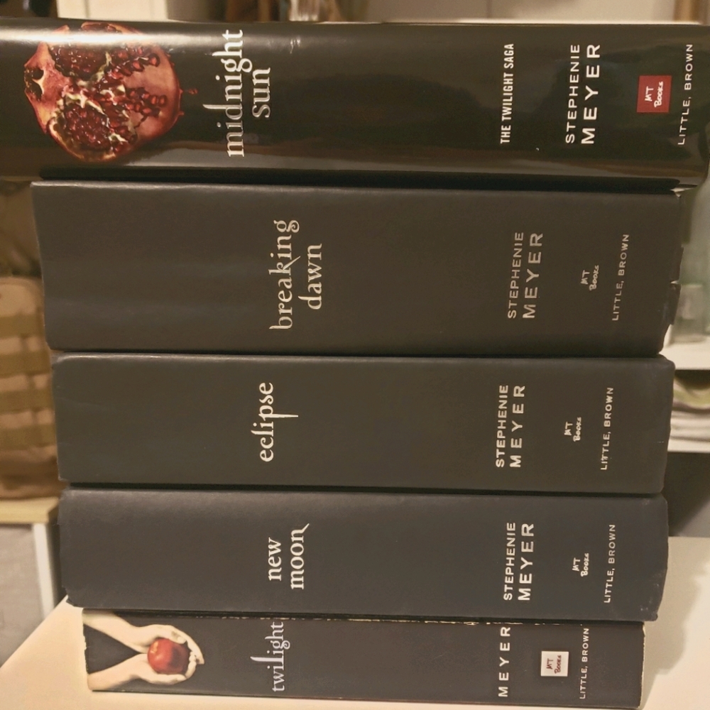 Complete Twilight Book Series 🍎🥀♥️♟